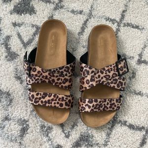 Womens Footbed Sandals